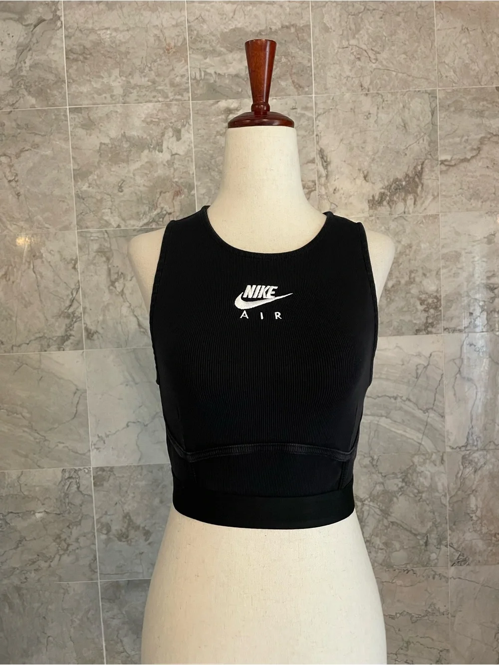 Nike Air Cropped Tank Top
